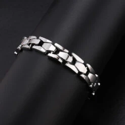 BRACELET STAR WARS POUR FEMME (DARK VADOR) -Jedi Power Promos Boutique HTB1IoQVlKuSBuNjy1Xcq6AYjFXaL