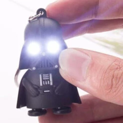 PORTE-CLE STAR WARS DARK VADOR (LED BLANCHE)