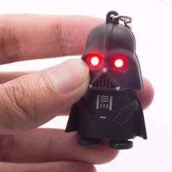 PORTE-CLE STAR WARS DARK VADOR (LED ROUGE)
